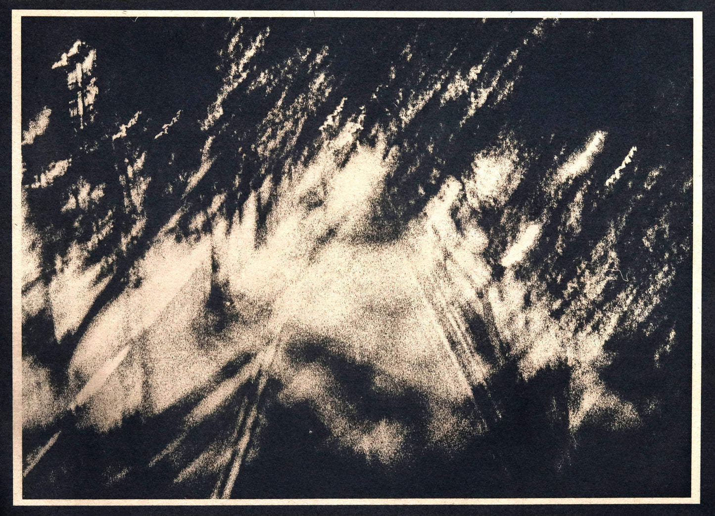 Mirando al cielo, la oscuridad