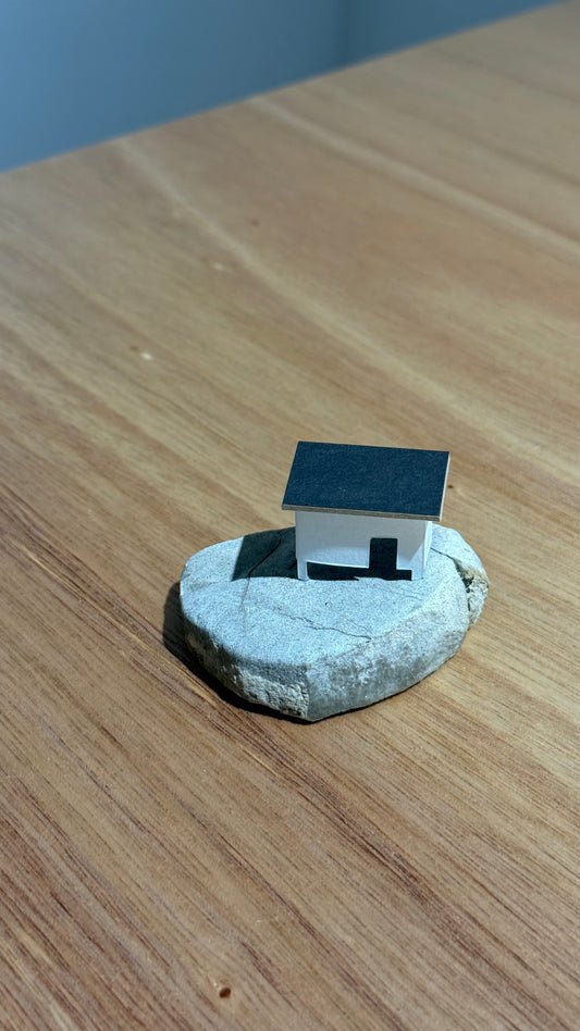 Una cabaña en la roca de la eternidad